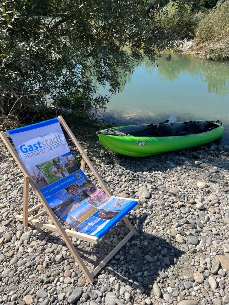 Kanufahren und Erholung am Rhein bei Neuenburg am Rhein